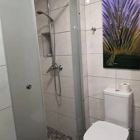 Waterfront 1 Bedroom 3 Adults Pdl *